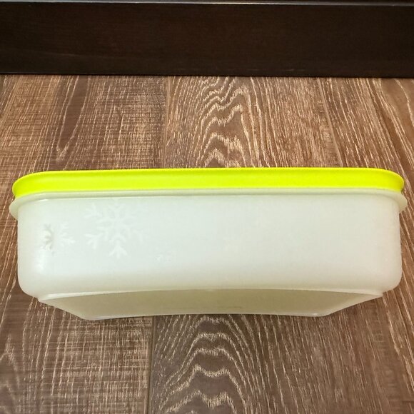 Tupperware Freezer Mates Plus Shallow Medium Container - Picture 12 of 16